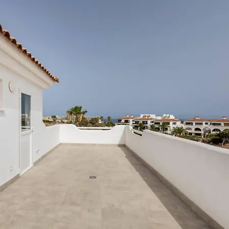 11- Gold Princess Willa