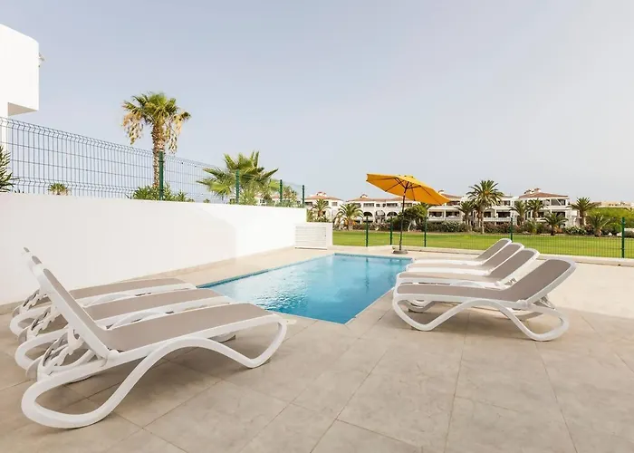 Willa 11- Gold Princess