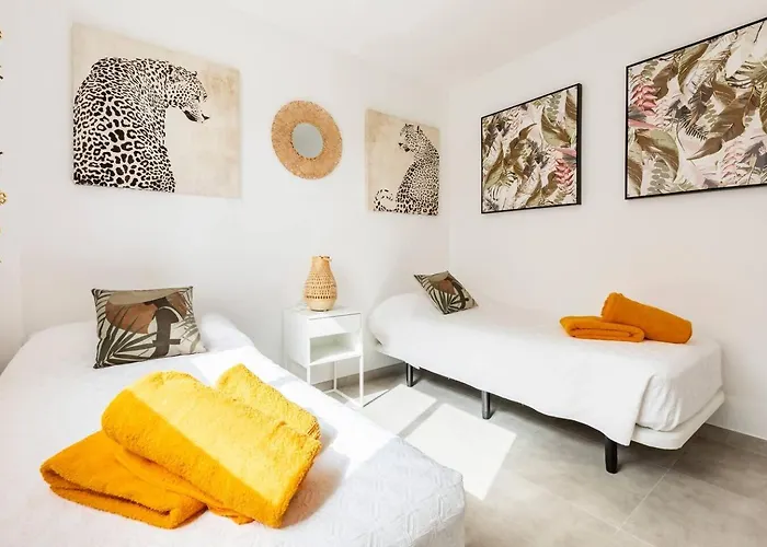 11- Gold Princess Willa *