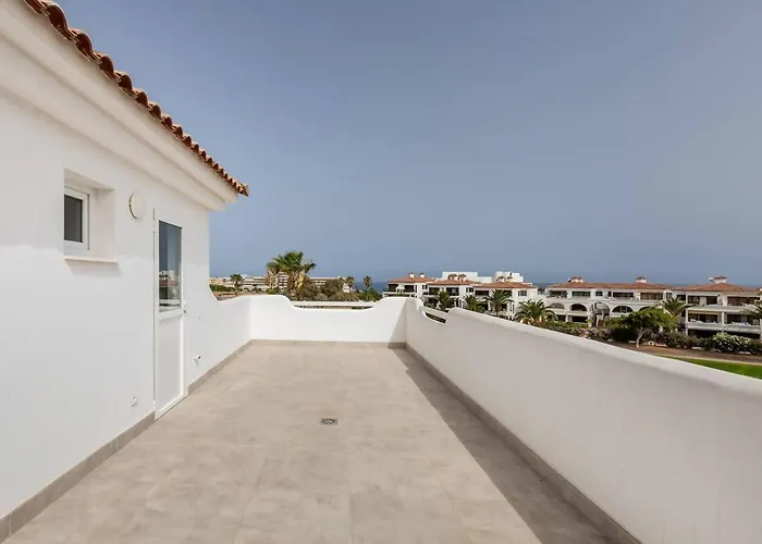 11- Gold Princess Willa